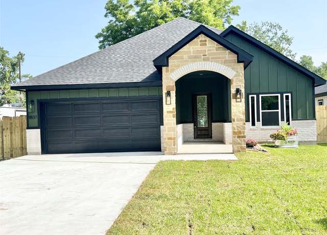 Property at 11837 12th St, Santa Fe, TX 77510, 3 beds, 2 baths