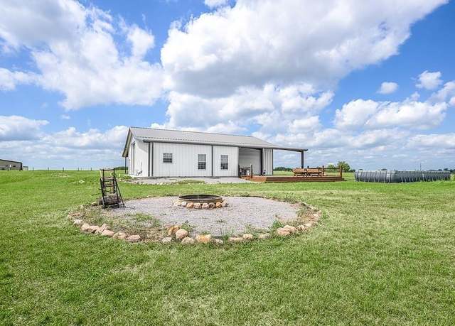 Property at 1970 Texas Highway 159, Fayetteville, TX 78940, 1 bed, 1 bath