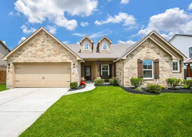 Property at 11819 Eagle Ridge Dr, Mont Belvieu, TX 77535, 3 beds, 2.5 baths