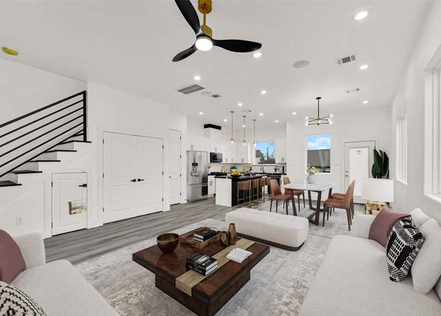 Property at 4404 Bond St, Houston, TX 77026, 3 beds, 2.5 baths