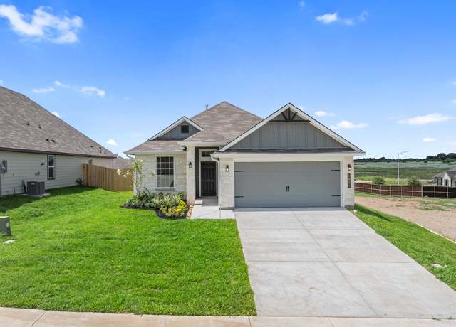 Property at 1451 Lake Ridge Dr, Brenham, TX 77833, 3 beds, 2 baths