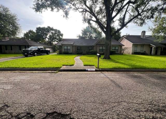 Property at 1617 Cedar Dr, Richmond, TX 77469, 3 beds, 2 baths