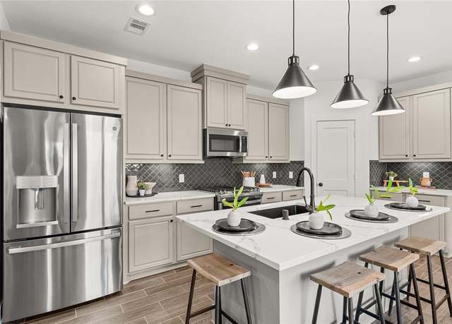 Property at 154 West Coralburst Loop, Montgomery, TX 77316, 3 beds, 2 baths