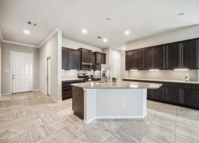 Property at 6610 Auburn Terrace Ln, Rosenberg, TX 77471, 4 beds, 2 baths
