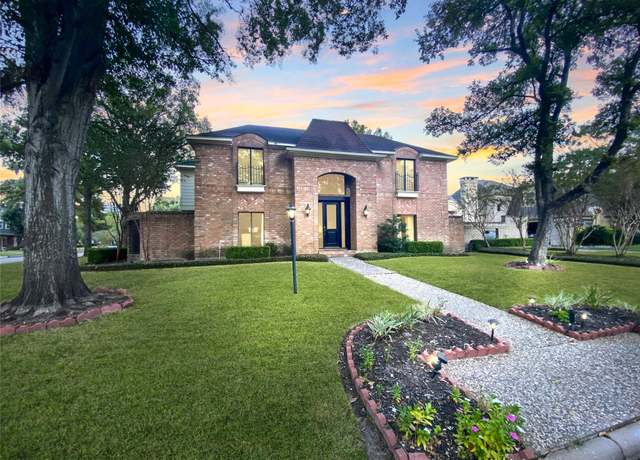 Property at 803 Spear Point Cv, Houston, TX 77079, 4 beds, 3.5 baths
