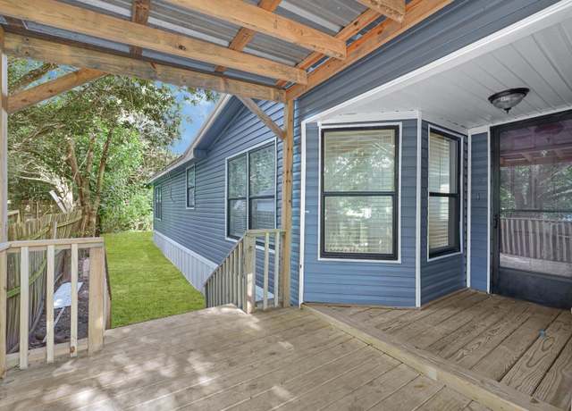 Property at 3614 College St, Damon, TX 77430, 3 beds, 2 baths