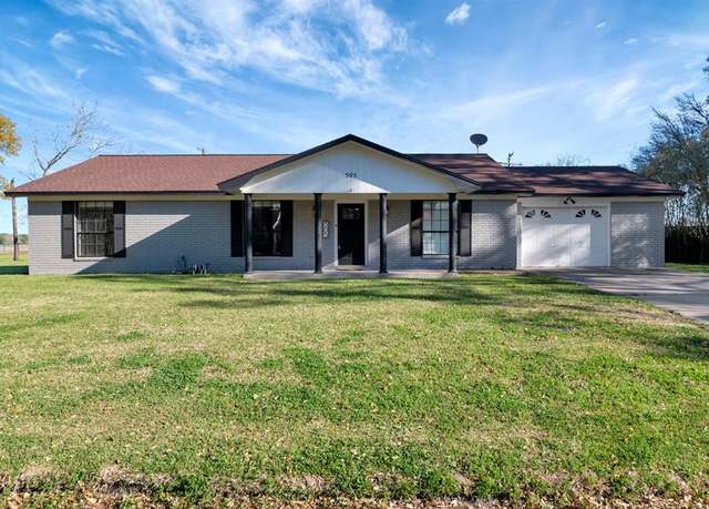 Property at 505 Elm Dr, Ganado, TX 77962, 3 beds, 2 baths