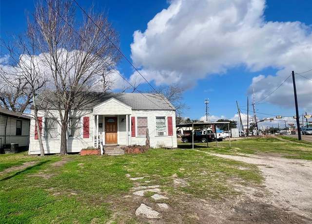 Property at 7009 Myrtle St, Houston, TX 77087, 2 beds, 1 bath
