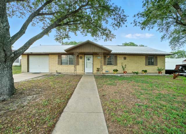 Property at 831 Larry Dr, Gonzales, TX 78629, 4 beds, 2 baths