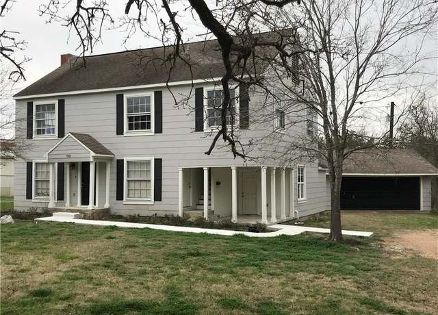 Property at 701 Gilchrist, College Station, TX 77840, 5 beds, 3 baths