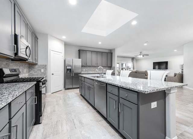 Property at 10110 Whitney Reach Drive Dr, Rosharon, TX 77583, 4 beds, 2.5 baths