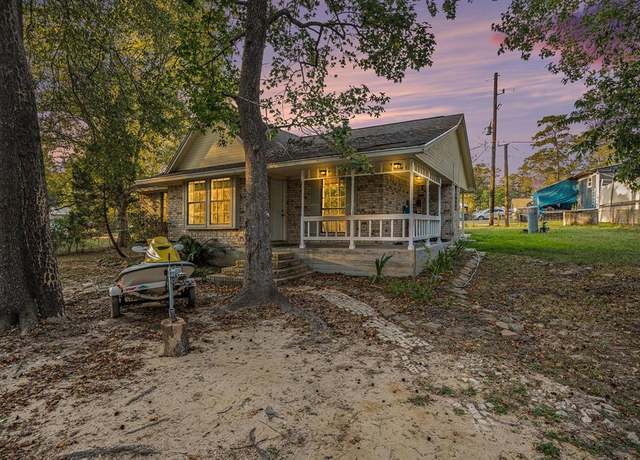Property at 25615 Running Water Dr, Huffman, TX 77336, 3 beds, 2 baths