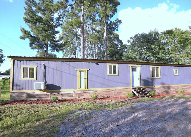 Property at 451 W Sherwood Dr, Livingston, TX 77351, 2 beds, 2 baths