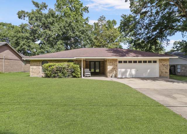 Property at 146 Mockingbird Ln Ln, Livingston, TX 77351, 3 beds, 2 baths