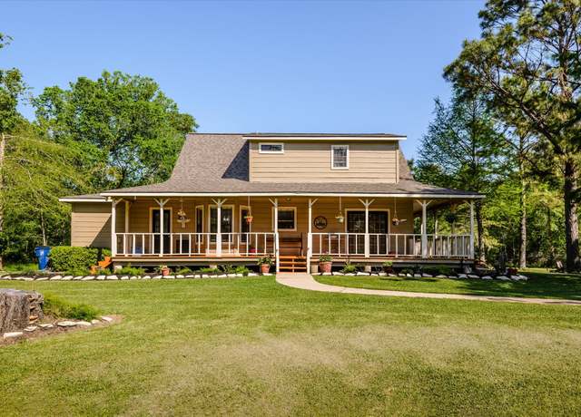 Property at 101 Oak Trail Trl, Alvin, TX 77511, 4 beds, 2 baths