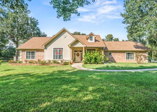 Property at 60 Redbird Ln, Huntsville, TX 77320, 3 beds, 2 baths