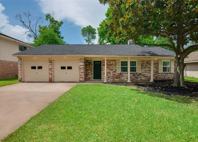 Property at 12706 Westleigh Dr, Houston, TX 77077, 4 beds, 2 baths