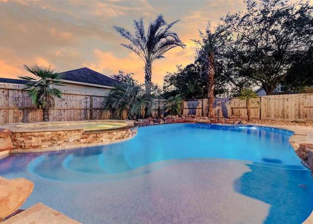 Property at 2226 Arrowwood Trl, Katy, TX 77494, 4 beds, 3.5 baths