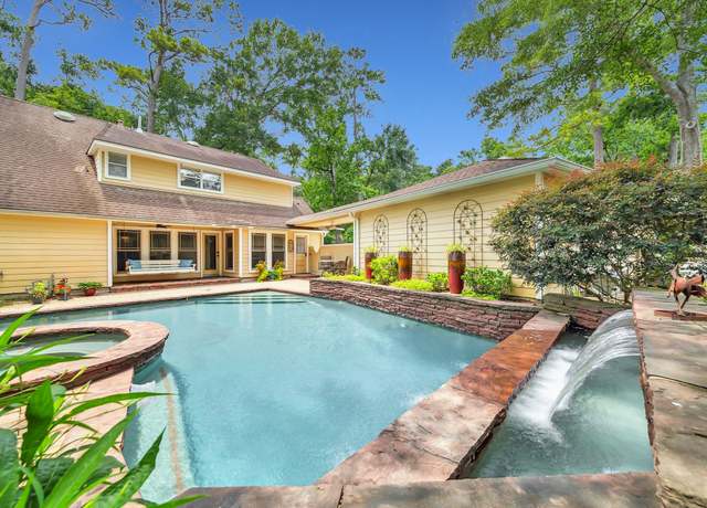 Property at 3431 Park Royal Dr, Houston, TX 77339, 4 beds, 2.5 baths