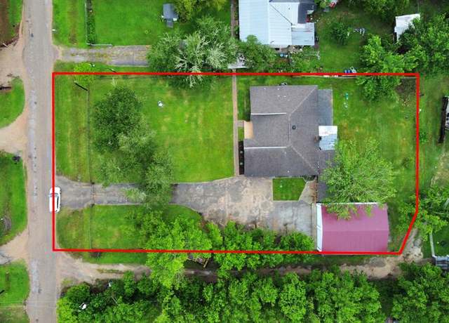 Property at 2257 County Road 206, Alvin, TX 77511, 4 beds, 3 baths