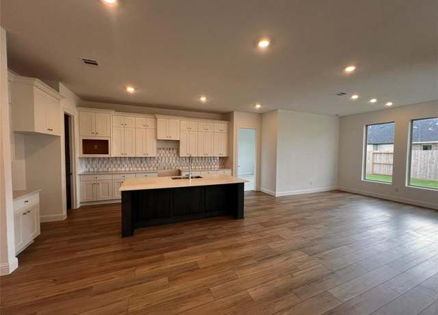 Property at 7950 Coastal Prairie Dr, Porter Heights, TX 77365, 4 beds, 3.5 baths