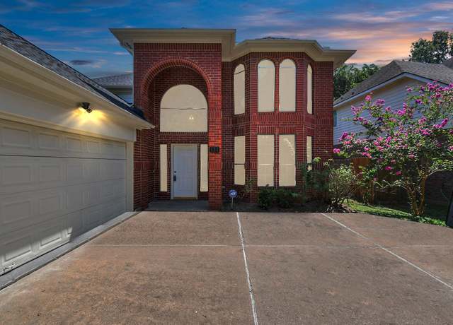 Property at 131 Lissa Ln, Sugar Land, TX 77479, 4 beds, 3.5 baths