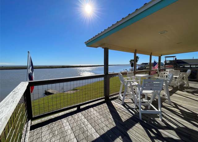 Property at 1083 Private Road 675, Sargent, TX 77414, 1 bed, 1 bath