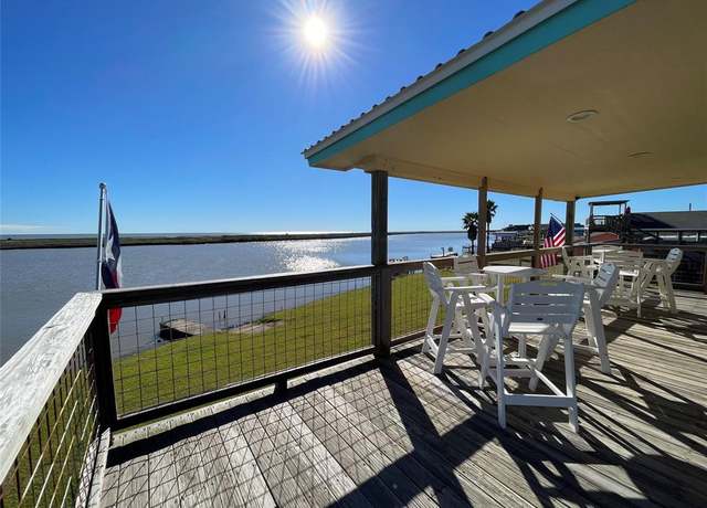 Property at 1083 Private Road 675, Sargent, TX 77414, 1 bed, 1 bath
