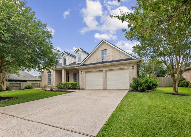 Property at 1221 Torchwood Dr, Friendswood, TX 77546, 4 beds, 3 baths
