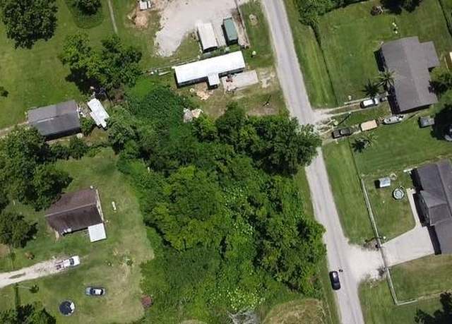 Property at 0 Alaska Dr, Angleton, TX 77515