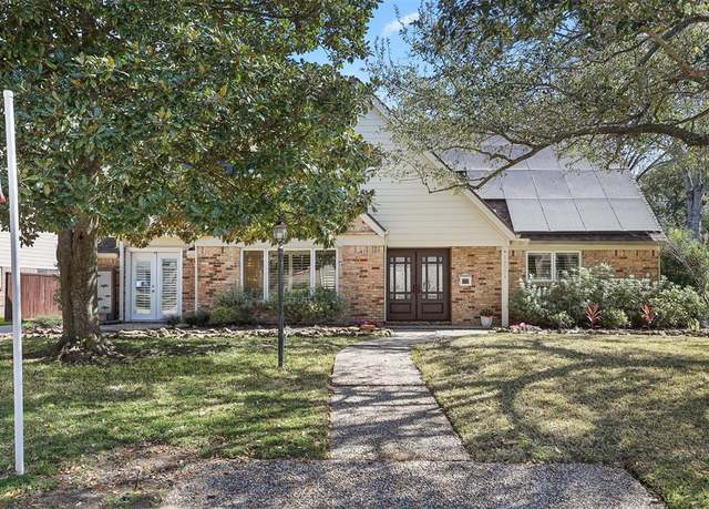 Property at 18531 Point Lookout Dr, Houston, TX 77058, 4 beds, 2.5 baths