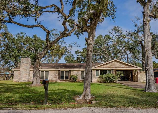 Property at 664 County Road 297, Sargent, TX 77414, 5 beds, 3 baths
