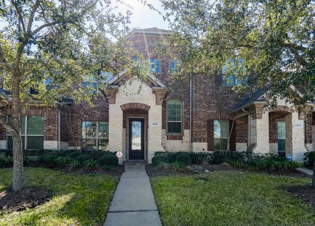 Property at 9115 Monarch Mist Ln, Houston, TX 77070, 2 beds, 2.5 baths