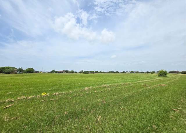 Property at 0 Tomahawk Dr, Palacios, TX 77465