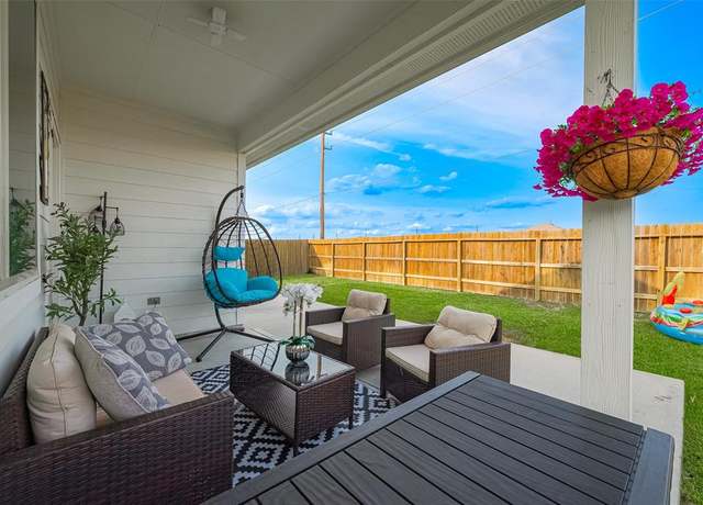 Property at 5406 Clover Blossom Ln, Katy, TX 77449, 4 beds, 2 baths