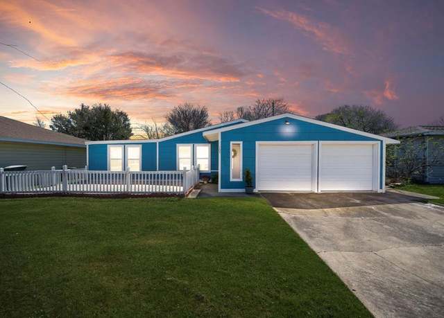 Property at 105 Pompano Ave, Galveston, TX 77550, 3 beds, 2 baths