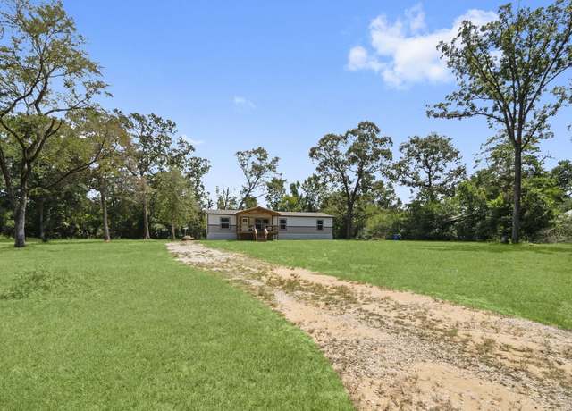 Property at 283 H Armitage, Livingston, TX 77351, 4 beds, 2 baths