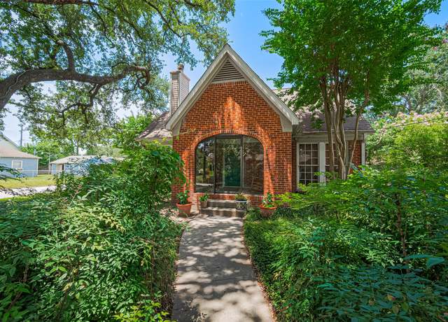 Property at 501 Gale St, Houston, TX 77009, 4 beds, 2 baths