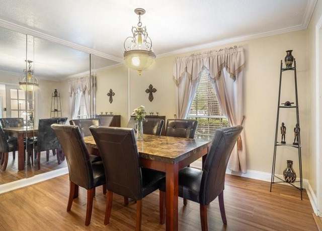 Property at 10407 Sagetree Dr, Houston, TX 77089, 4 beds, 2.5 baths