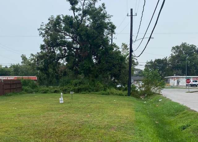 Property at 2200 Harlem St, Houston, TX 77020