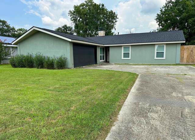 Property at 4518 Sage Cir, Baytown, TX 77521, 3 beds, 2 baths