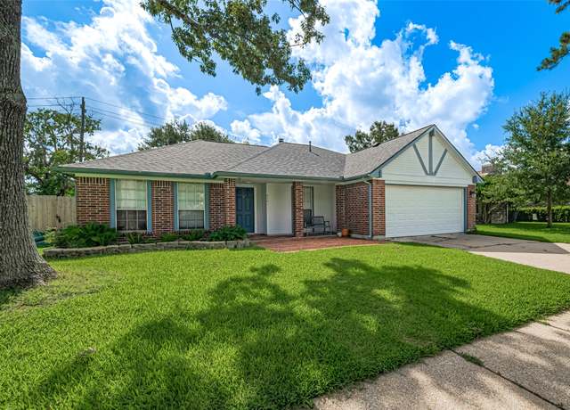 Property at 4751 Saint Lawrence Dr, Friendswood, TX 77546, 3 beds, 2 baths