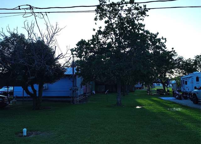 Property at 000 5th St, San Leon, TX 77539
