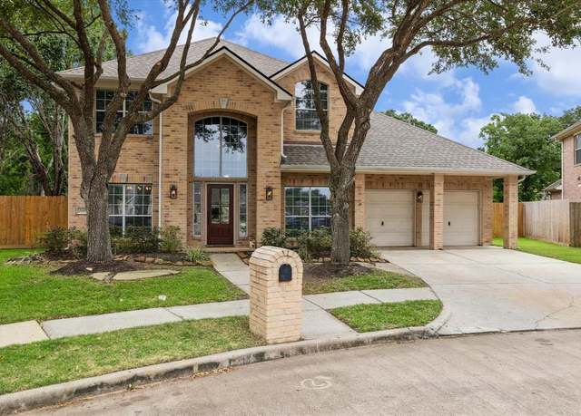Property at 2119 Water Way, Seabrook, TX 77586, 4 beds, 4 baths