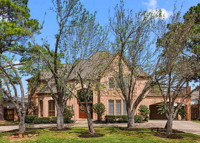 Property at 13510 Pristine Park Dr, Houston, TX 77041, 4 beds, 3.5 baths