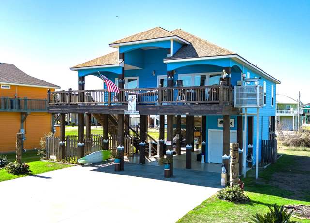 Property at 967 Palm Ridge Dr, Crystal Beach, TX 77650, 3 beds, 2 baths