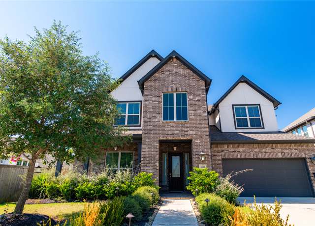 Property at 5011 Bent Tree Dr, Fulshear, TX 77441, 5 beds, 4.5 baths