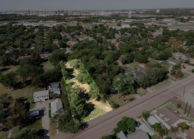 Property at 1101 N Pruett St, Baytown, TX 77520