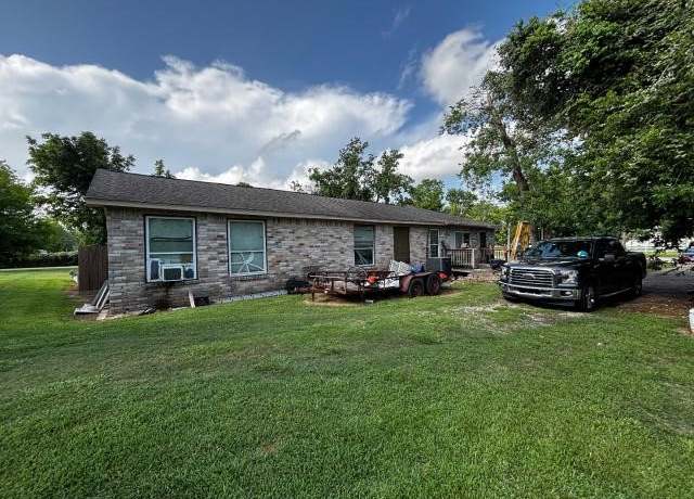 Property at 5204 Knight Rd, Rosharon, UT 77583, 3 beds, 2.5 baths