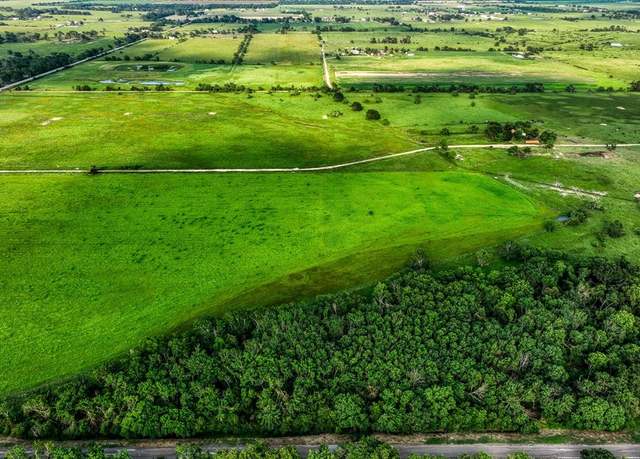 Property at 3 Bell Rd, Waller, TX 77484